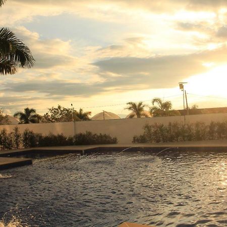 Hotel Celeste Inn Chinauta- Fusagasuga Ngoại thất bức ảnh