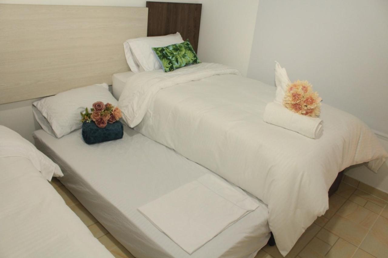 Hotel Celeste Inn Chinauta- Fusagasuga Ngoại thất bức ảnh
