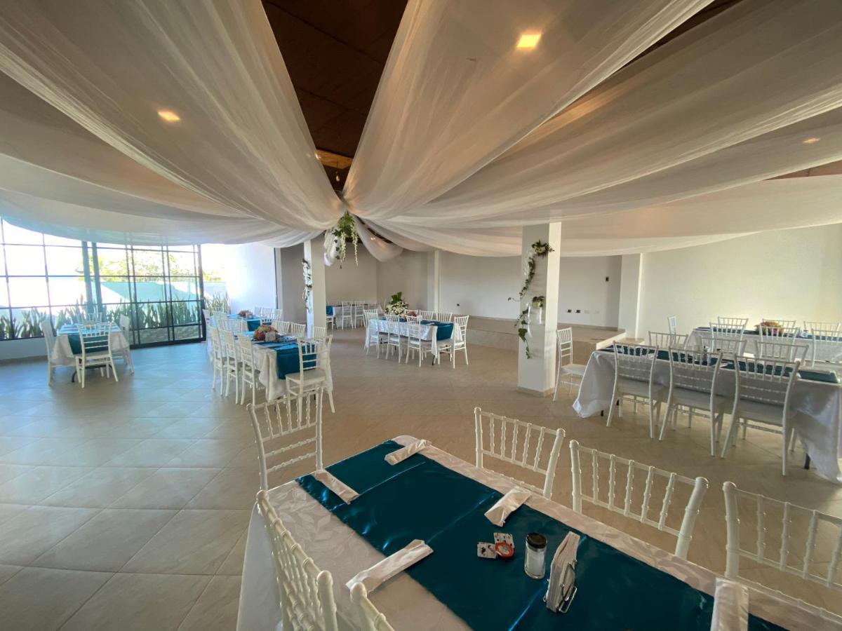 Hotel Celeste Inn Chinauta- Fusagasuga Ngoại thất bức ảnh