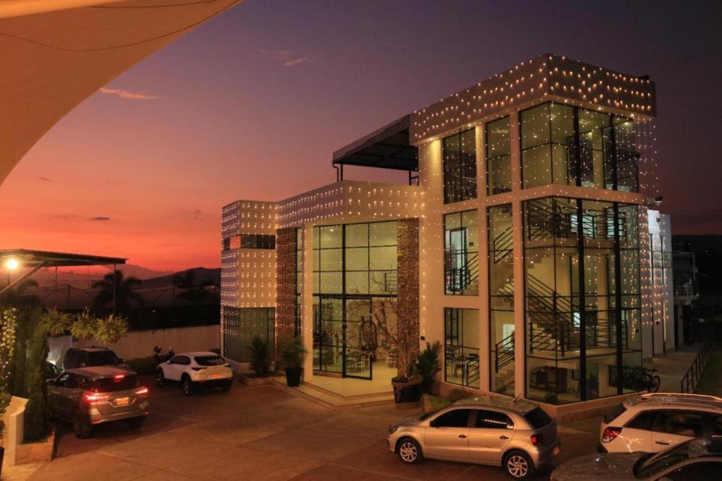 Hotel Celeste Inn Chinauta- Fusagasuga Ngoại thất bức ảnh
